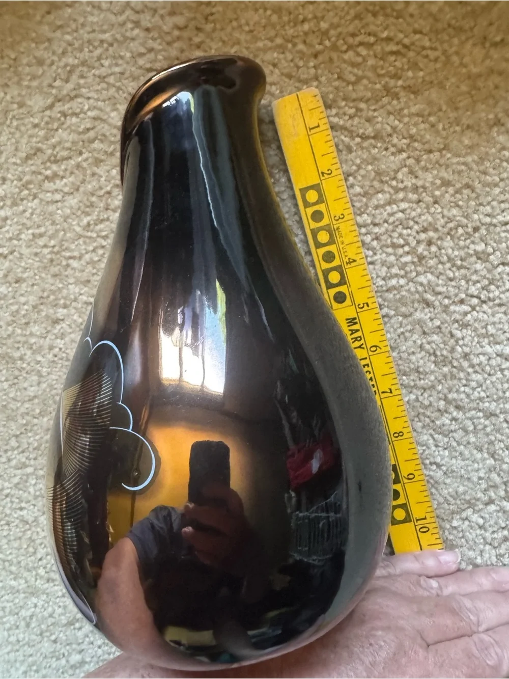 Black &‎ Gold Flower Motif Vase